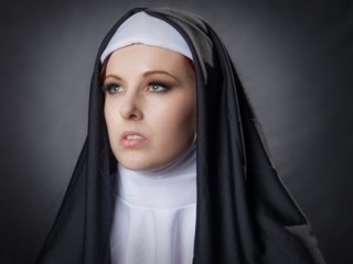 Nun